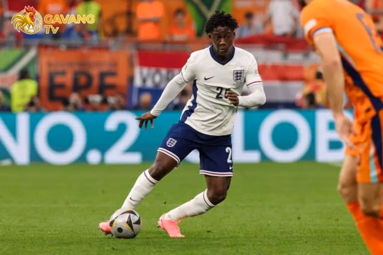 Kobbie Mainoo trưởng thành từ học viện Carrington của Manchester United